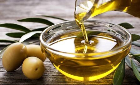 Оливковое масло богато ненасыщенными жирами